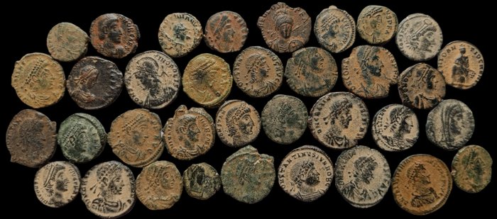 Romarriket Lot of 35 x Æ Folles (3rd-4/5th century AD)  (Ingen mindstepris)