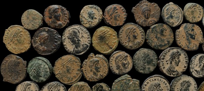 Romarriket Lot of 35 x Æ Folles (3rd-4/5th century AD)  (Ingen mindstepris)