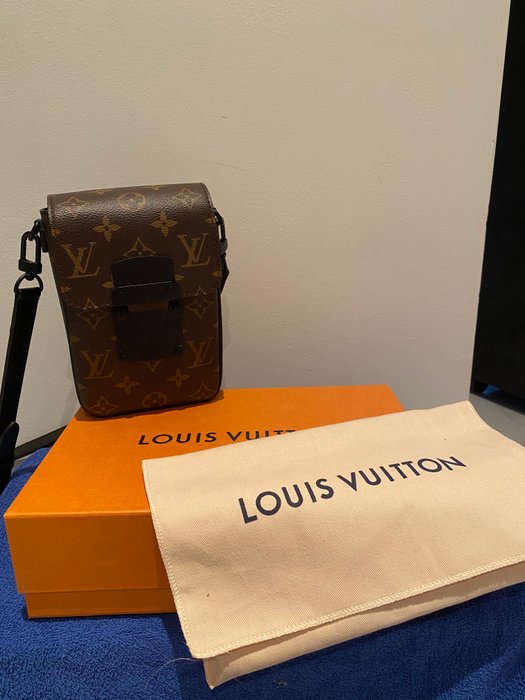 Louis Vuitton - Skuldertaske