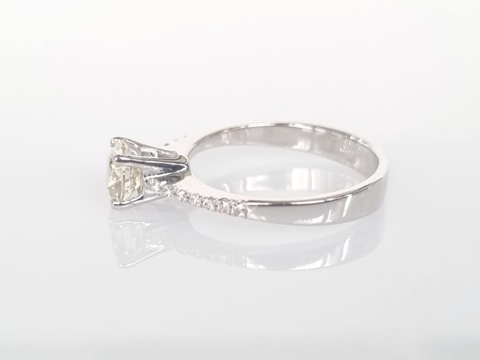 Forlovelsesring - 14 karat Hvidguld -  0.78ct. tw. Diamant (Natur)