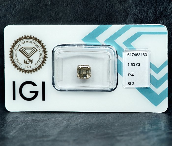 1 pcs Diamant  (Naturfarvet)  - 153 ct - Light Brunlig Gul - SI2 - International Gemological Institute (IGI)