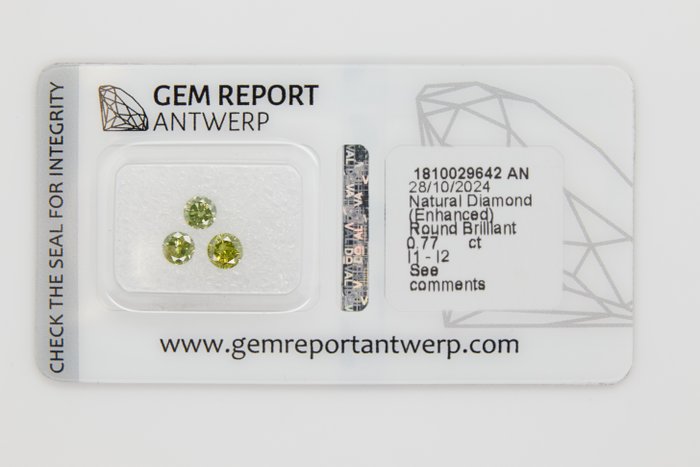 Ingen mindstepris - 3 pcs Diamant  (Farvebehandlet)  - 0.77 ct - Rund - I1, I2 - Gem Report Antwerp (GRA) - INGEN RESERVEPRIS