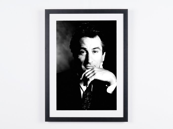 Robert De Niro - Fine Art Photography - Luxury Wooden Framed 70X50 cm - Limited Edition Nr 02 of 30 - Serial ID 20142 - Original Certificate (COA), Hologram Logo Editor and QR Code - 100% New items.