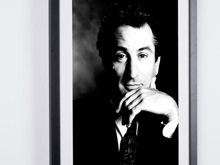 Robert De Niro - Fine Art Photography - Luxury Wooden Framed 70X50 cm - Limited Edition Nr 02 of 30 - Serial ID 20142 - Original Certificate (COA), Hologram Logo Editor and QR Code - 100% New items.