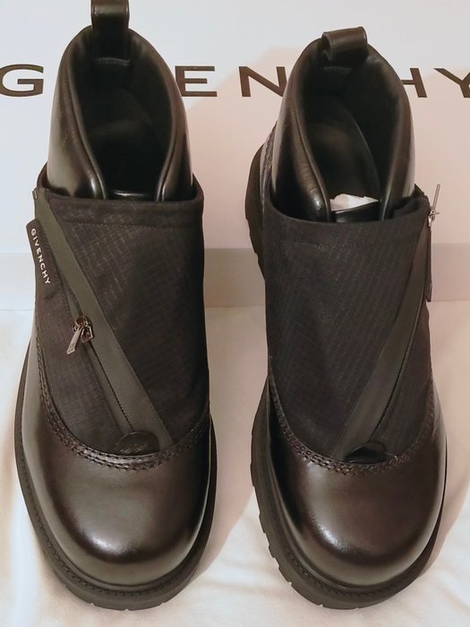 Givenchy - No reserve price - Ankelstøvler - Størelse: 44 (EU/IT) / 10 (UK) / 11 (US) - Ny og i æsken