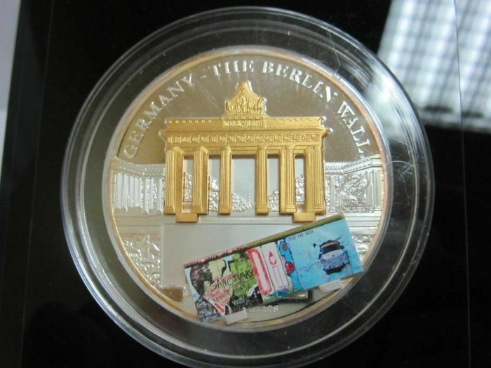 Cook-øerne 25 Dollars 2009 'The Berlin Wall' (999) Proof