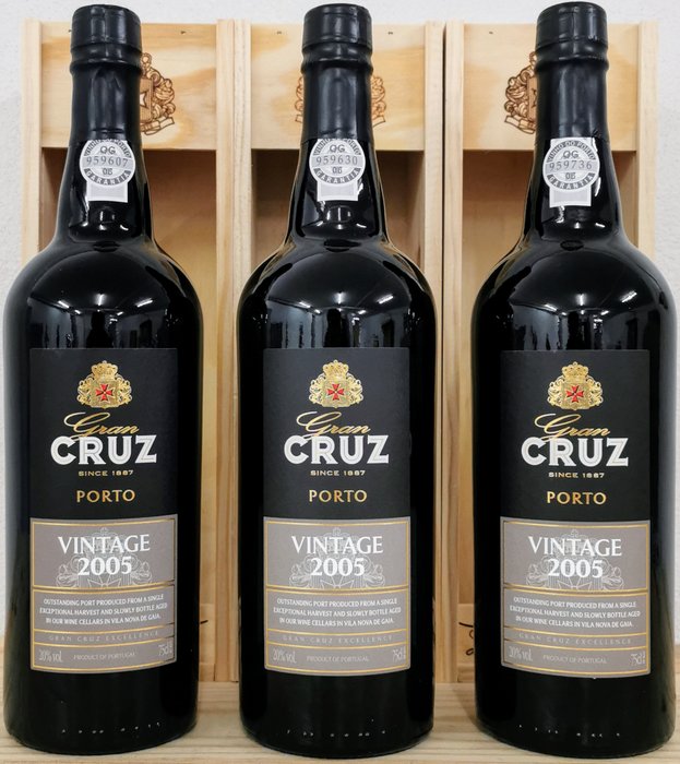 2005 Porto Cruz, Gran Cruz - Vintage Port -  Porto  - 3 Flasker (0,75 L)