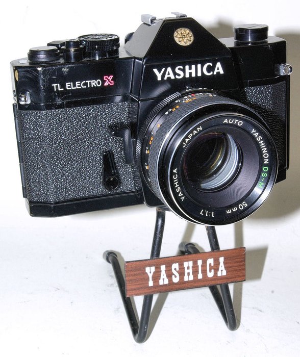 Yashica TL ELECTRO X  ITS met 3 objectieven Analogt kamera