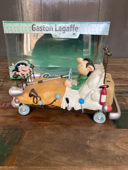 Gaston, Le lit-voiture, Guust in het rijdend bed - 1 Figurine - Colletoys - 2009