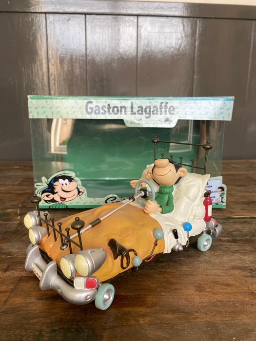 Gaston, Le lit-voiture, Guust in het rijdend bed - 1 Figurine - Colletoys - 2009