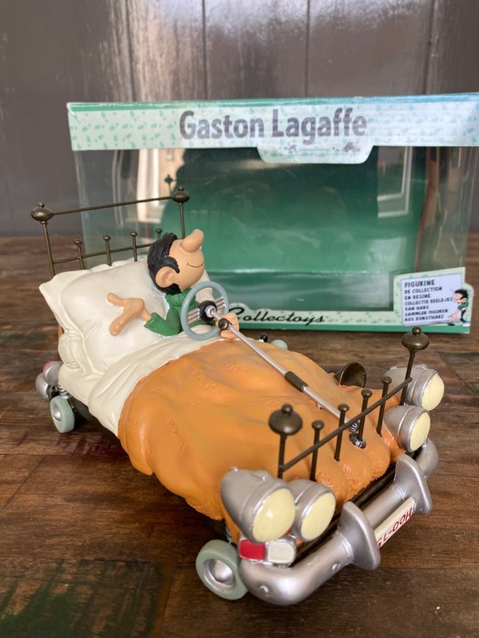 Gaston, Le lit-voiture, Guust in het rijdend bed - 1 Figurine - Colletoys - 2009