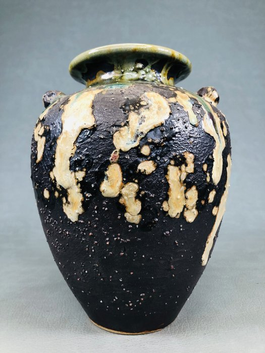 Vase - Keramik, Smukt broget mønster Shigaraki ware lavet af Sansai keramik 三彩陶器 - Japan