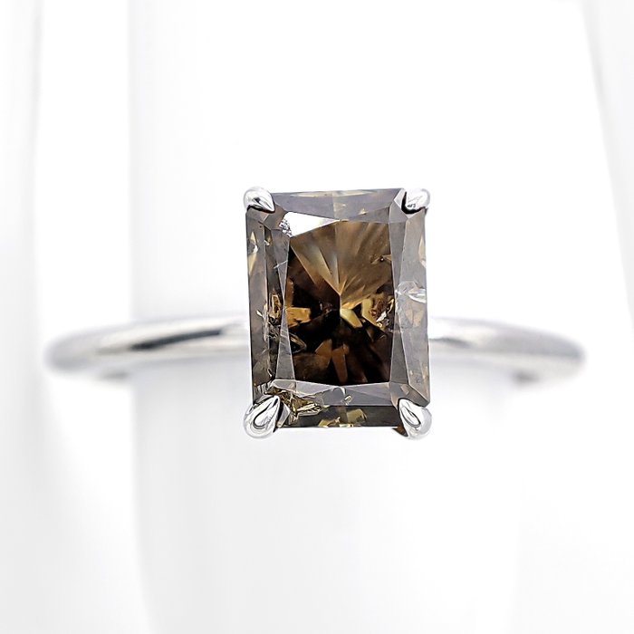 Ring - 14 karat Hvidguld -  1.28ct. tw. Grøn Diamant (Naturfarvet)