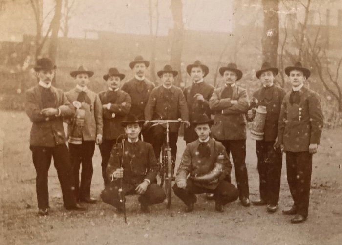  - Turnverein Die Friesen / Militärische Manöver / Ost-Deutschland Privates Photoalbum 212  Photos - 1900