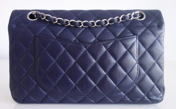 Chanel - Timeless Classic Flap Medium - Håndtaske