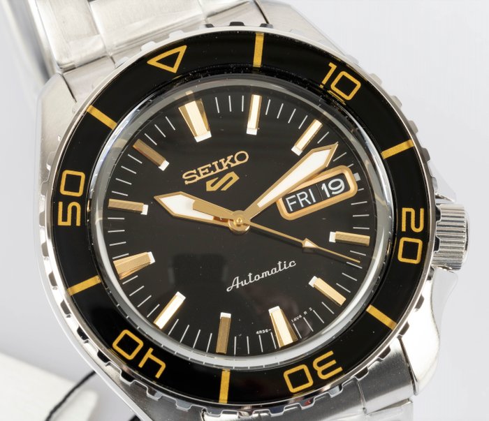 Seiko - 5 Sport - Ingen mindstepris - SRPK99K1 - Automatic - Day  Date - 42.5 mm - Mænd - 2020+