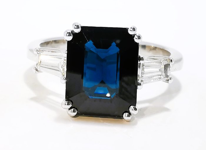 Ring - 18 kraat Hvidguld Ubehandlet Sapphire VIVID Deep Blue 410ct -  410ct tw Safir - Diamant