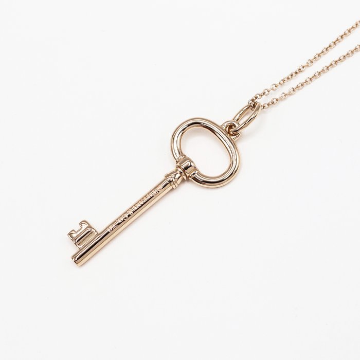 Tiffany  Co. - Halskæde med vedhæng - Oval Key Necklace - 18 kraat Rosaguld