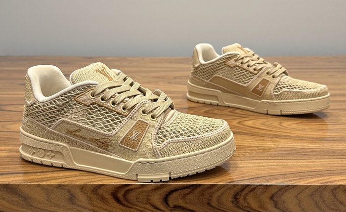 Louis Vuitton - Sneakers