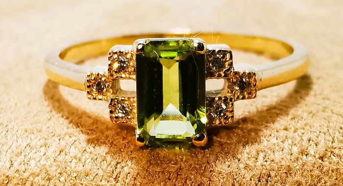 Ingen mindstepris - Ring - 14 karat Gulguld Peridot