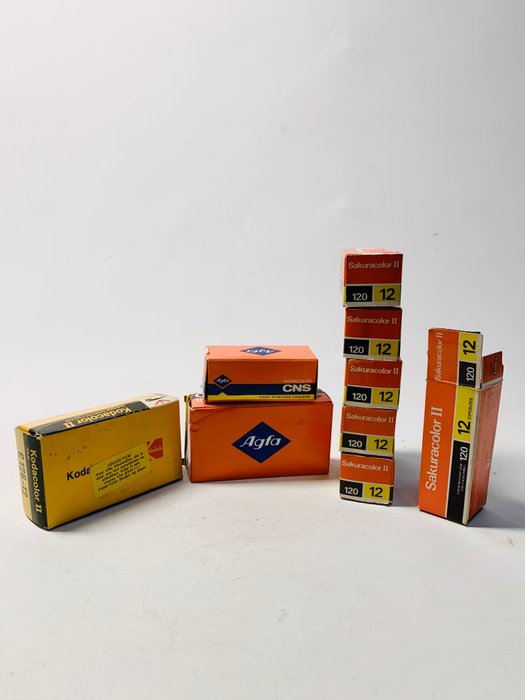 Agfa, Kodak, sakuracolor 120 mm film Ubrugt film