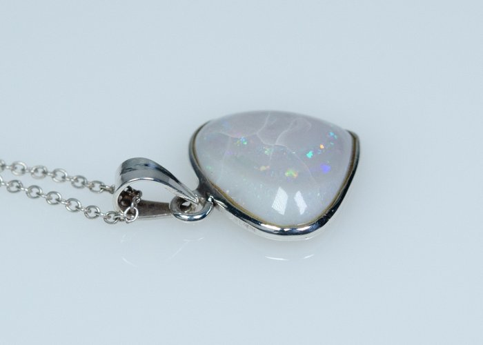 Ingen mindstepris - Halskæde med vedhæng - 925 sølv - 7,00 ct opal