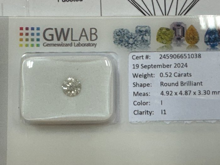 Ingen mindstepris - 1 pcs Diamant  (Natur)  - 0.52 ct - Rund - I - I1 - Gemewizard Gemological Laboratory (GWLab)