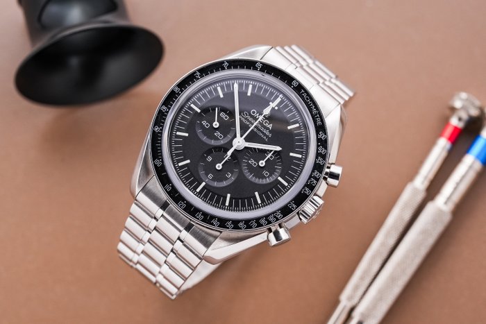 Omega - Speedmaster Professional Moonwatch - 310.30.42.50.01.002 - Mænd - 2011-nu