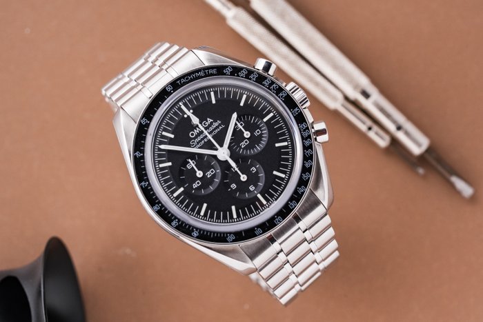 Omega - Speedmaster Professional Moonwatch - 310.30.42.50.01.002 - Mænd - 2011-nu