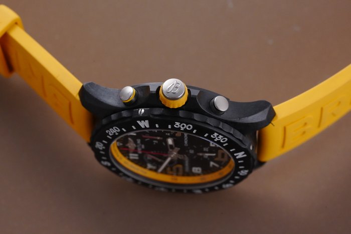 Breitling - Endurance Pro Yellow - X82310A41B1S1 - Mænd - 2011-nu