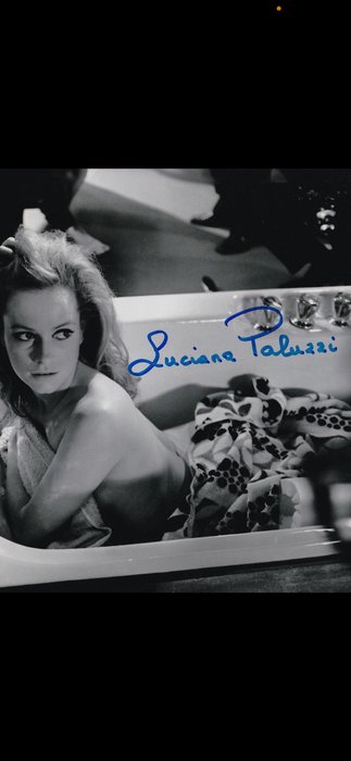 James Bond 007: Thunderball - Signed by Luciana Paluzzi (Fiona Volpe)