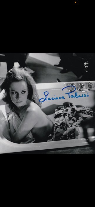 James Bond 007: Thunderball - Signed by Luciana Paluzzi (Fiona Volpe)