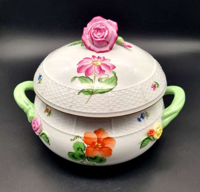 Herend - Bordservice - 1. valg. Blomster dekoration terrin - Porcelæn