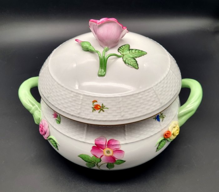 Herend - Bordservice - 1. valg. Blomster dekoration terrin - Porcelæn