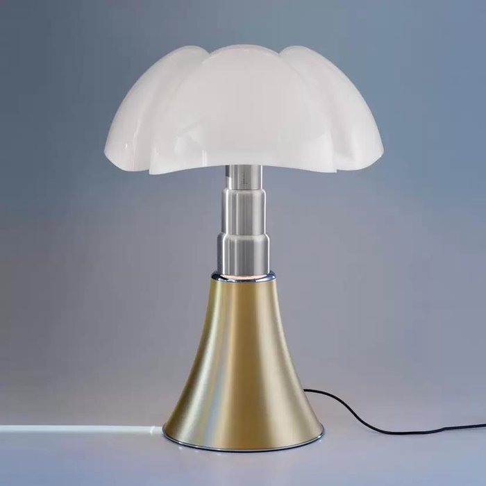 Martinelli Luce - - Gae Aulenti - Pipistrello 620 - Bordlampe - Aluminium Stål