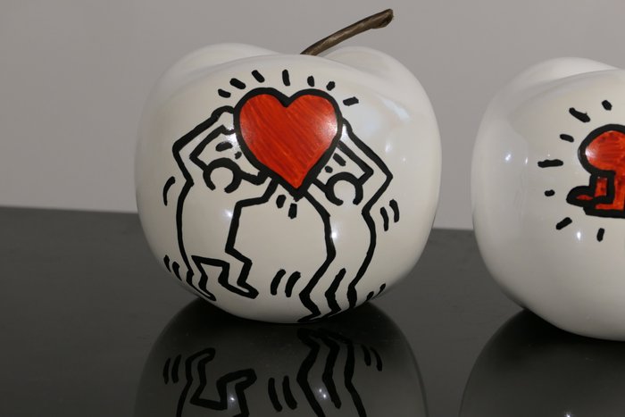 Rich'ART - Lot de 3 pommes en hommage à Keith Haring - L Size - 12,5 cm de diamètre - Peintes à l'acrylique