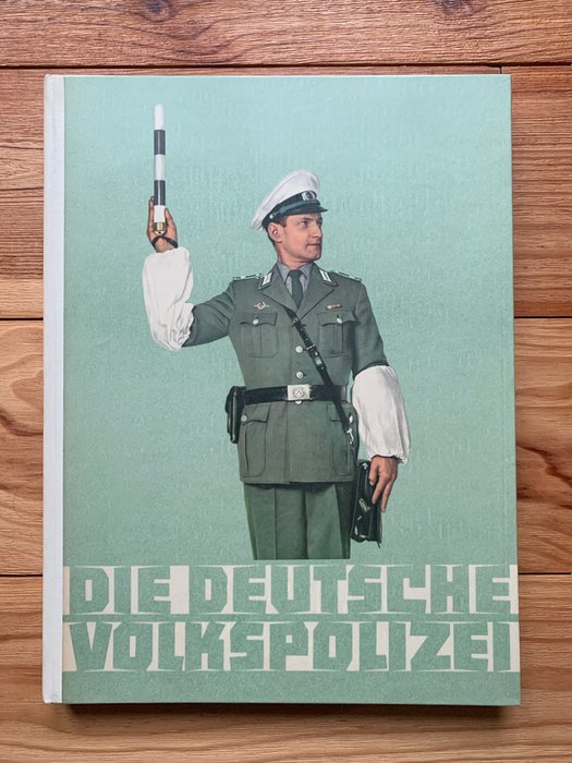 Various photographers / [dir] Karl Dammaschke - Die deutsche Volkspolizei - 1965