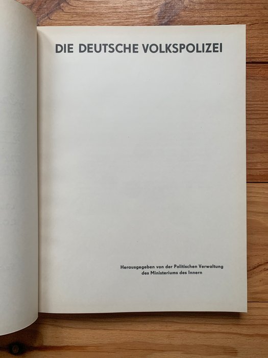 Various photographers / [dir] Karl Dammaschke - Die deutsche Volkspolizei - 1965