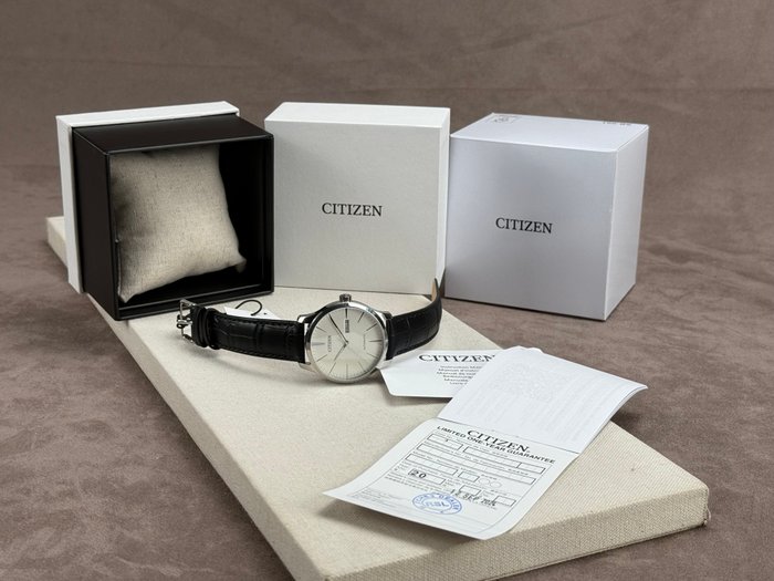 Citizen - Automatic Day/Date - Ingen mindstepris - NH8350-08B - Mænd - 2011-nu