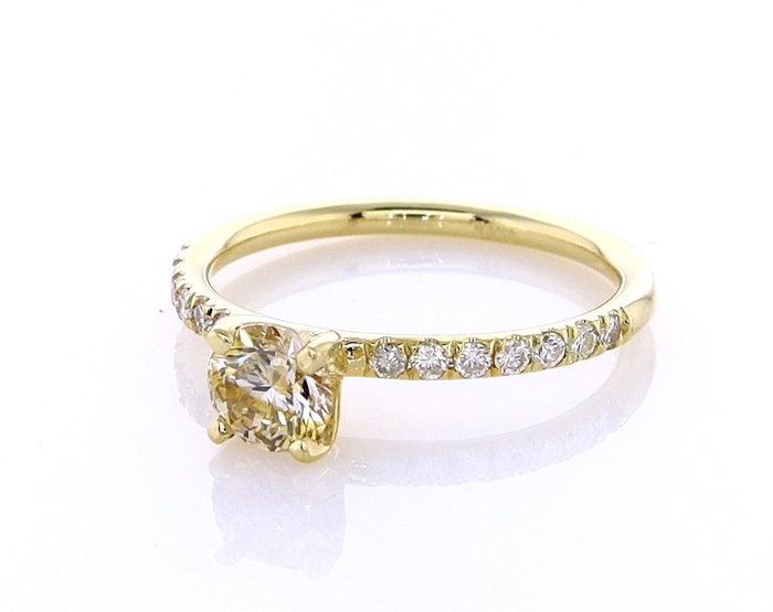 Ring - 14 karat Gulguld -  0.67ct. tw. Diamant (Naturfarvet) - Diamant