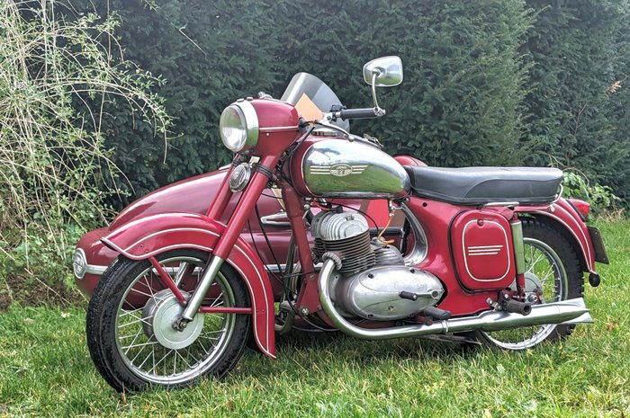 Jawa - Model 354 - Velorex Sidecar - 350 cc - 1961