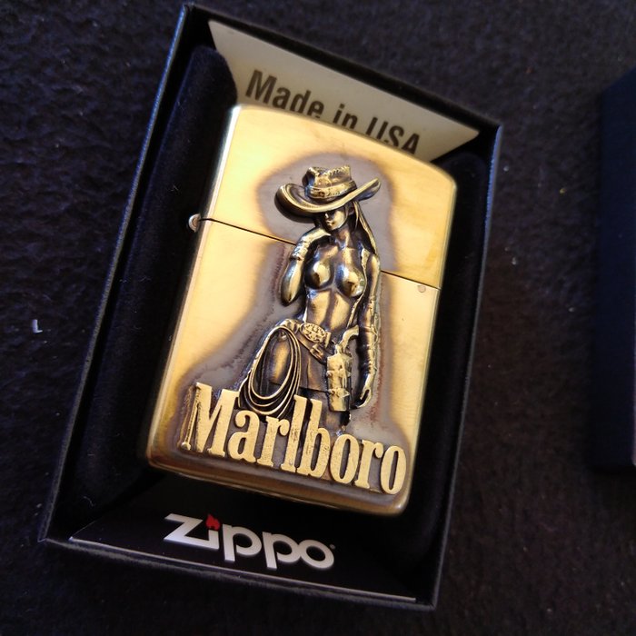 Zippo - Sexy Marlboro Cowgirl - Antikmessing - neu - Lommelighter - Stål (rustfrit)