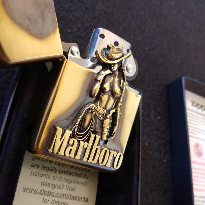 Zippo - Sexy Marlboro Cowgirl - Antikmessing - neu - Lommelighter - Stål (rustfrit)