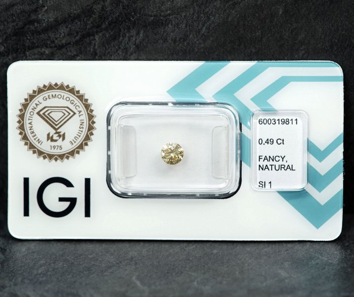 1 pcs Diamant  (Naturfarvet)  - 0.49 ct - Fancy Brunlig, Grålig Gul - SI1 - International Gemological Institute (IGI)