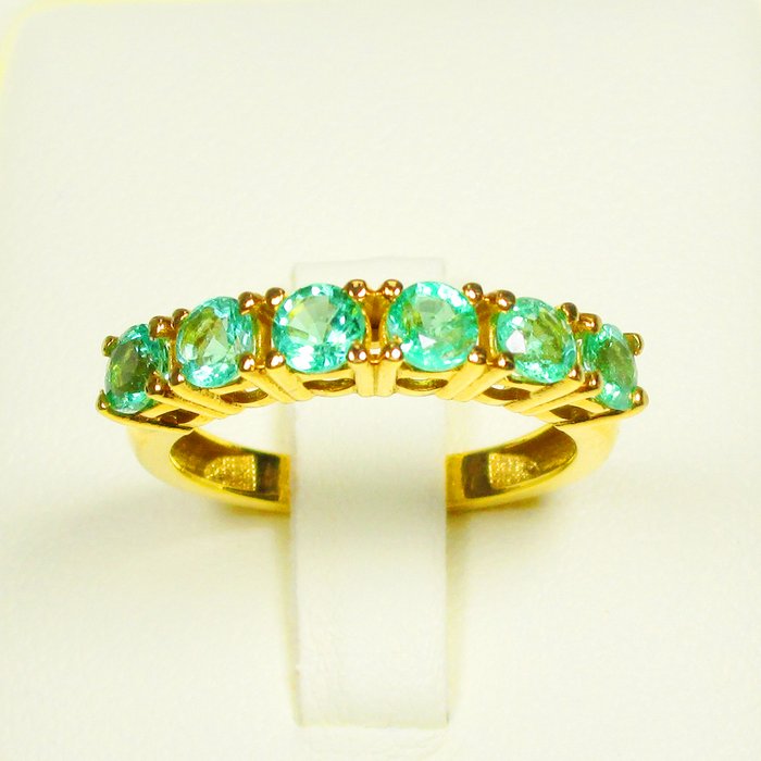 Ring - 14 karat Gulguld -  1.80ct. tw. Smaragd - Vidunderlig Emeralds Ring