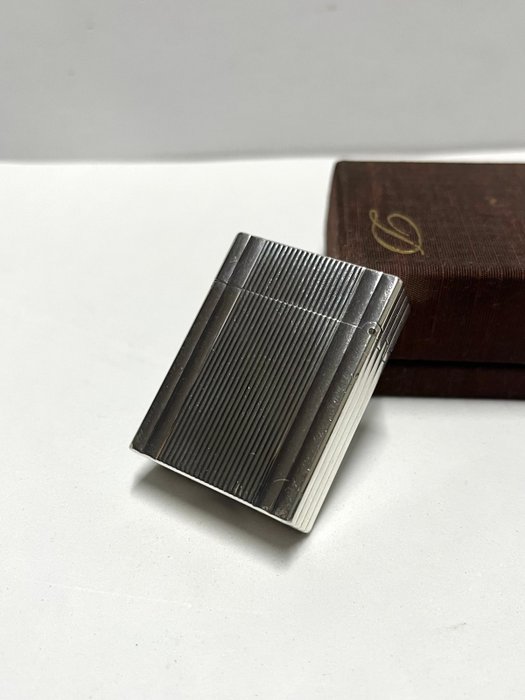 S.T. Dupont - L1 BR small - Silver plated Godrons Lateraux  Ligne - Lighter - Forsølvet