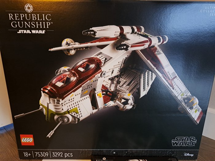 Lego - Star Wars - 75309 - UCS Republic Gunship - 2000-2010