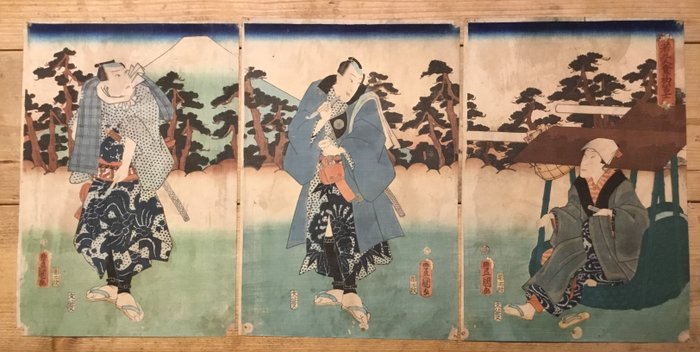 Drie kabuki-spelers in een landschap met de berg Fuji - 'Three Young Men Climbing Fuji on New Year's - Utagawa Kunisada (1786-1865) - Japan -  Sene Edo-periode