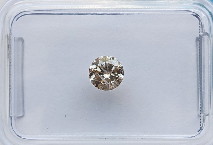 Ingen mindstepris - 1 pcs Diamant  (Naturfarvet)  - 0.30 ct - Rund - Light Brun - I1 - International Gemological Institute (IGI)