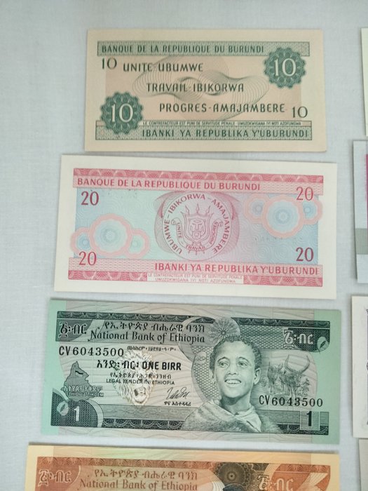 Verden. - 36 banknotes - various dates  (Ingen mindstepris)